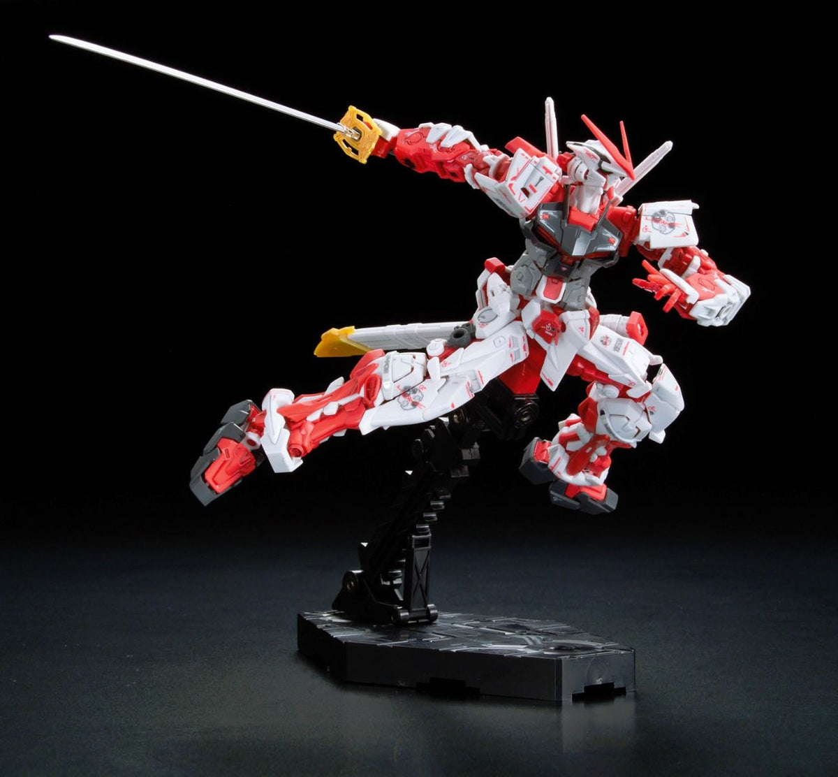 Gundam 1/144 RG #19 Seed Astray MBF-P02 Gundam Astray Red Frame Model Kit