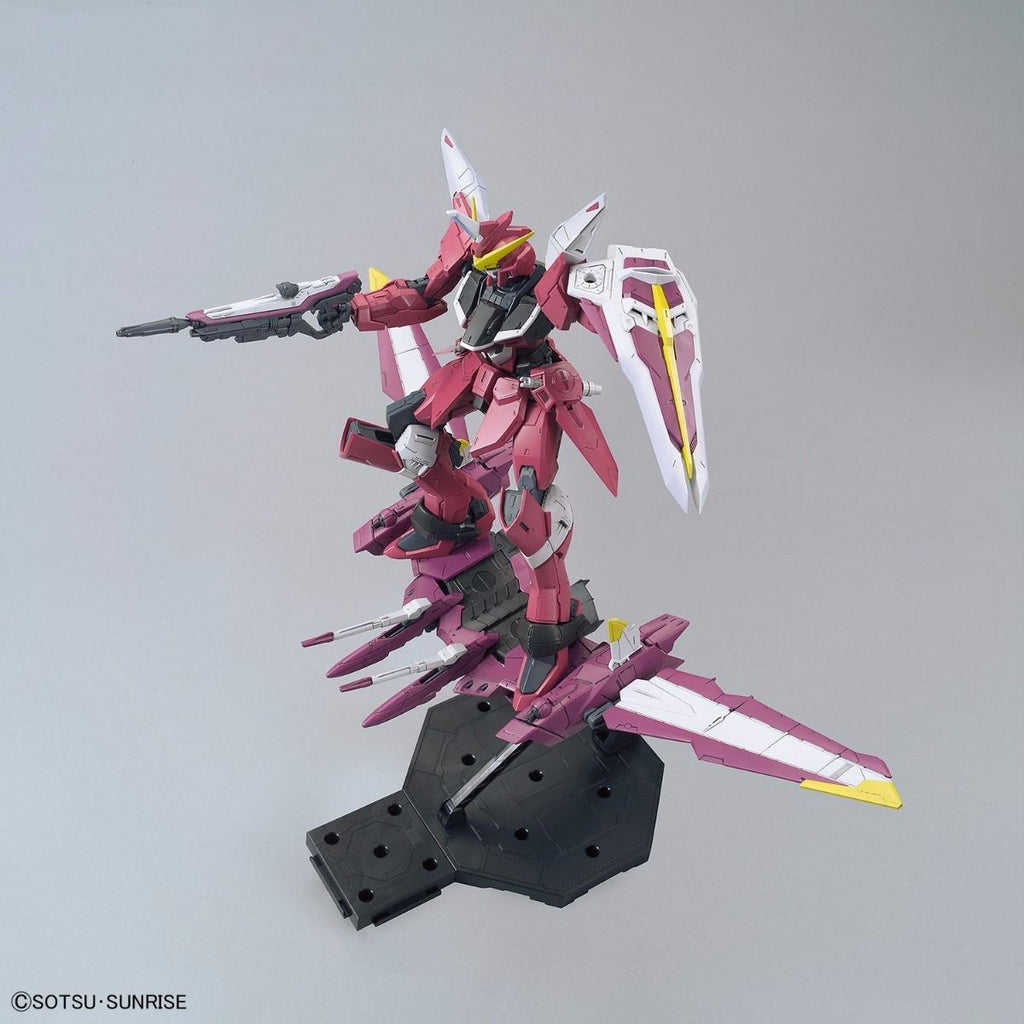 Gundam 1/100 MG Seed ZGMF-X09A Justice Z.A.F.T Model Kit