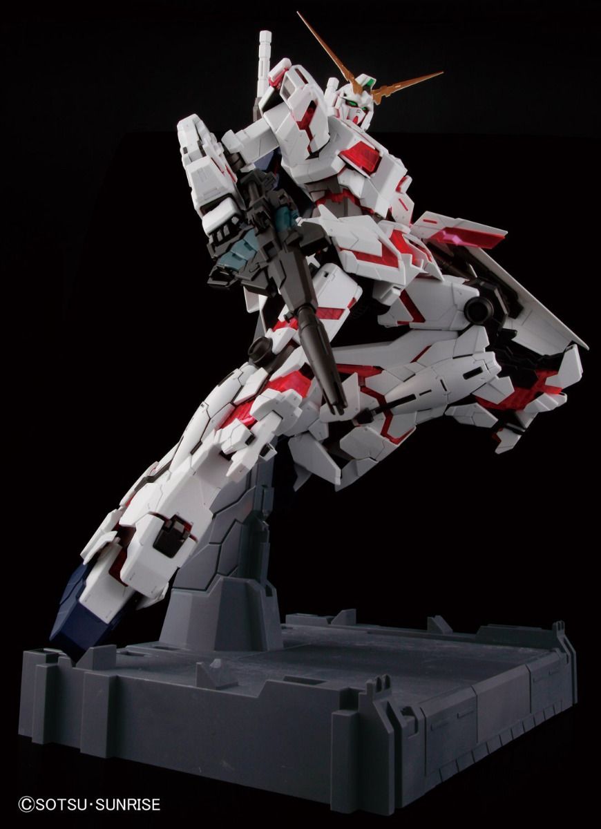 Gundam 1/60 PG RX-0 Unicorn Gundam Model Kit