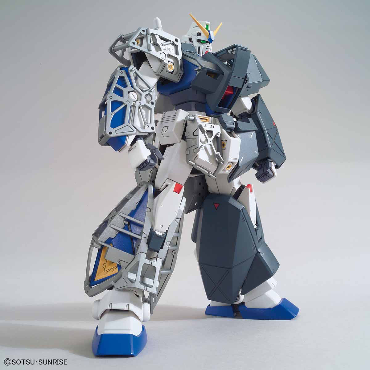 Gundam 1/100 MG 0080: War in the Pocket RX-78NT-1 Gundam NT-1 Alex Ver. 2.0 Model Kit