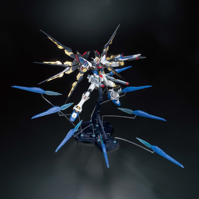 Gundam 1/100 MG Seed Destiny ZGMF-X20A Strike Freedom Gundam Full Burst Mode Model Kit