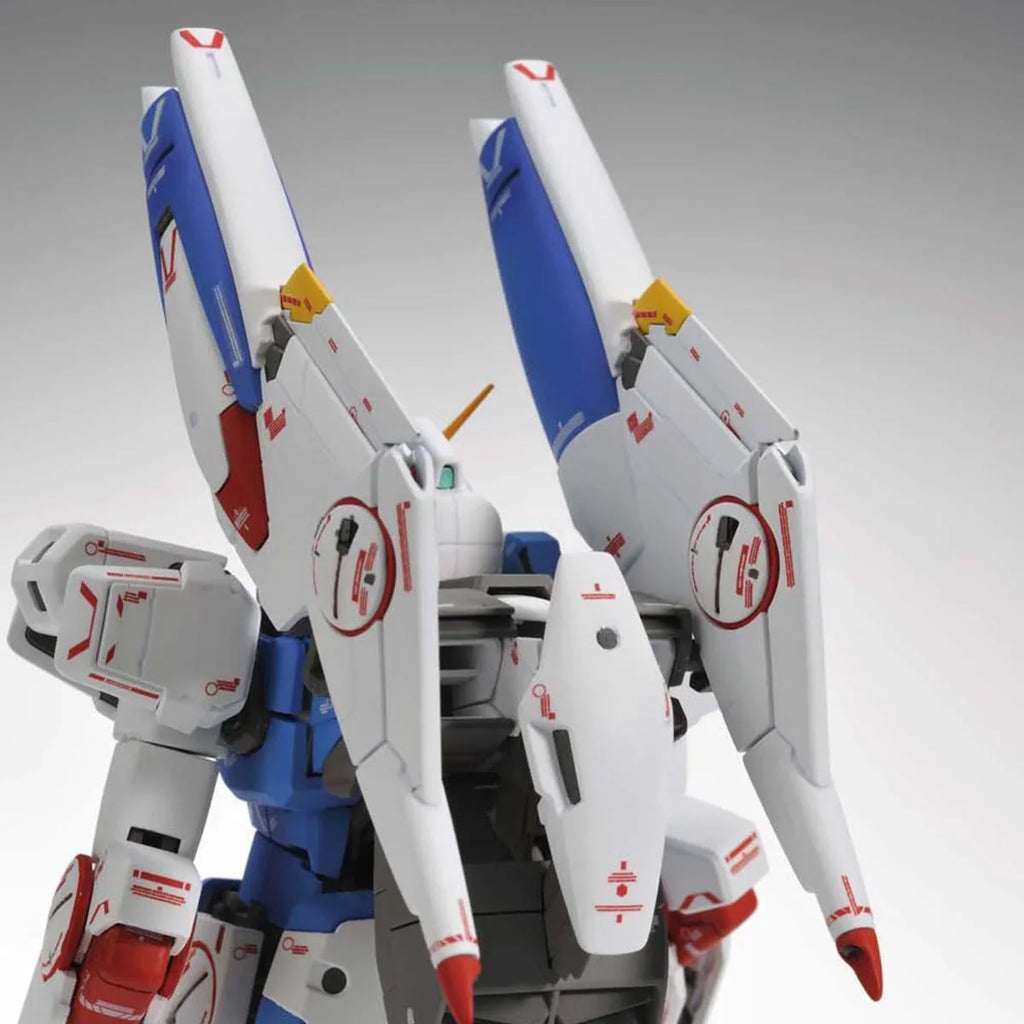 Gundam 1/100 MG V-Dash Gundam Ver. Ka Model Kit