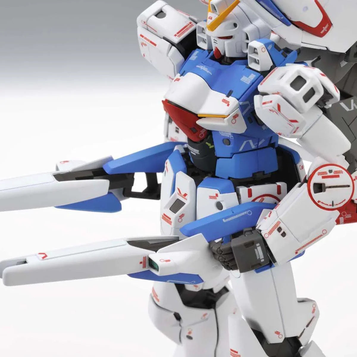 Gundam 1/100 MG V-Dash Gundam Ver. Ka Model Kit